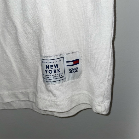 Oversized Tommy Hilfiger Tee - Picture 3 of 4